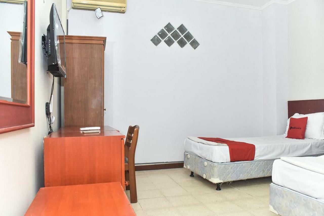 Reddoorz Near Kampung Warna Warni Ξενοδοχείο Μαλάνγκ Εξωτερικό φωτογραφία