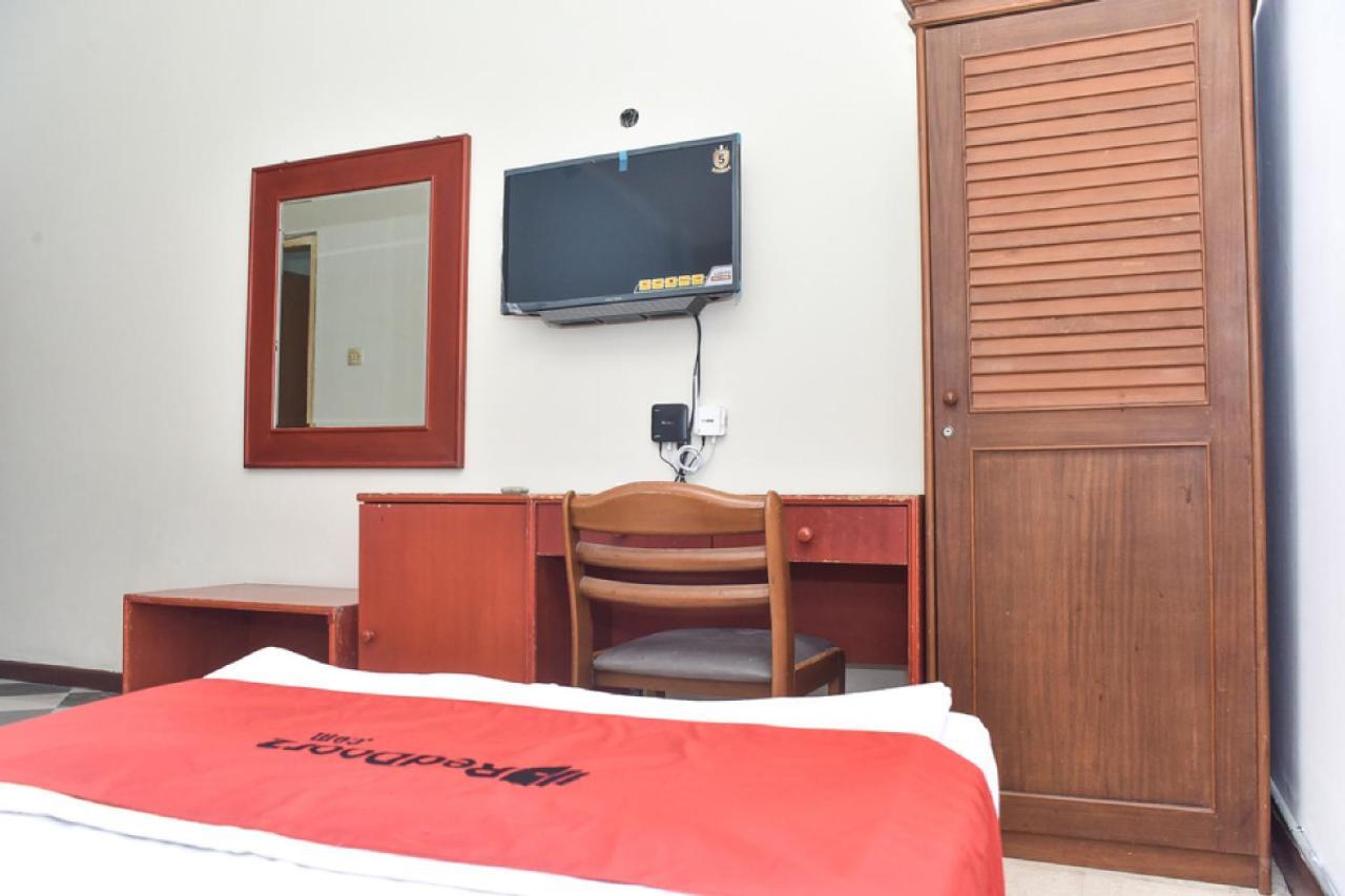 Reddoorz Near Kampung Warna Warni Ξενοδοχείο Μαλάνγκ Εξωτερικό φωτογραφία