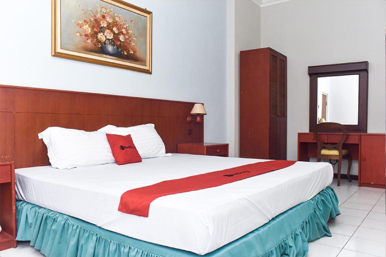 Reddoorz Near Kampung Warna Warni Ξενοδοχείο Μαλάνγκ Εξωτερικό φωτογραφία