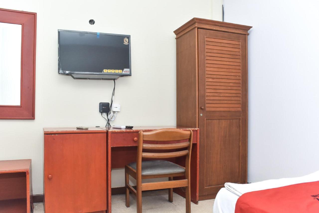 Reddoorz Near Kampung Warna Warni Ξενοδοχείο Μαλάνγκ Εξωτερικό φωτογραφία